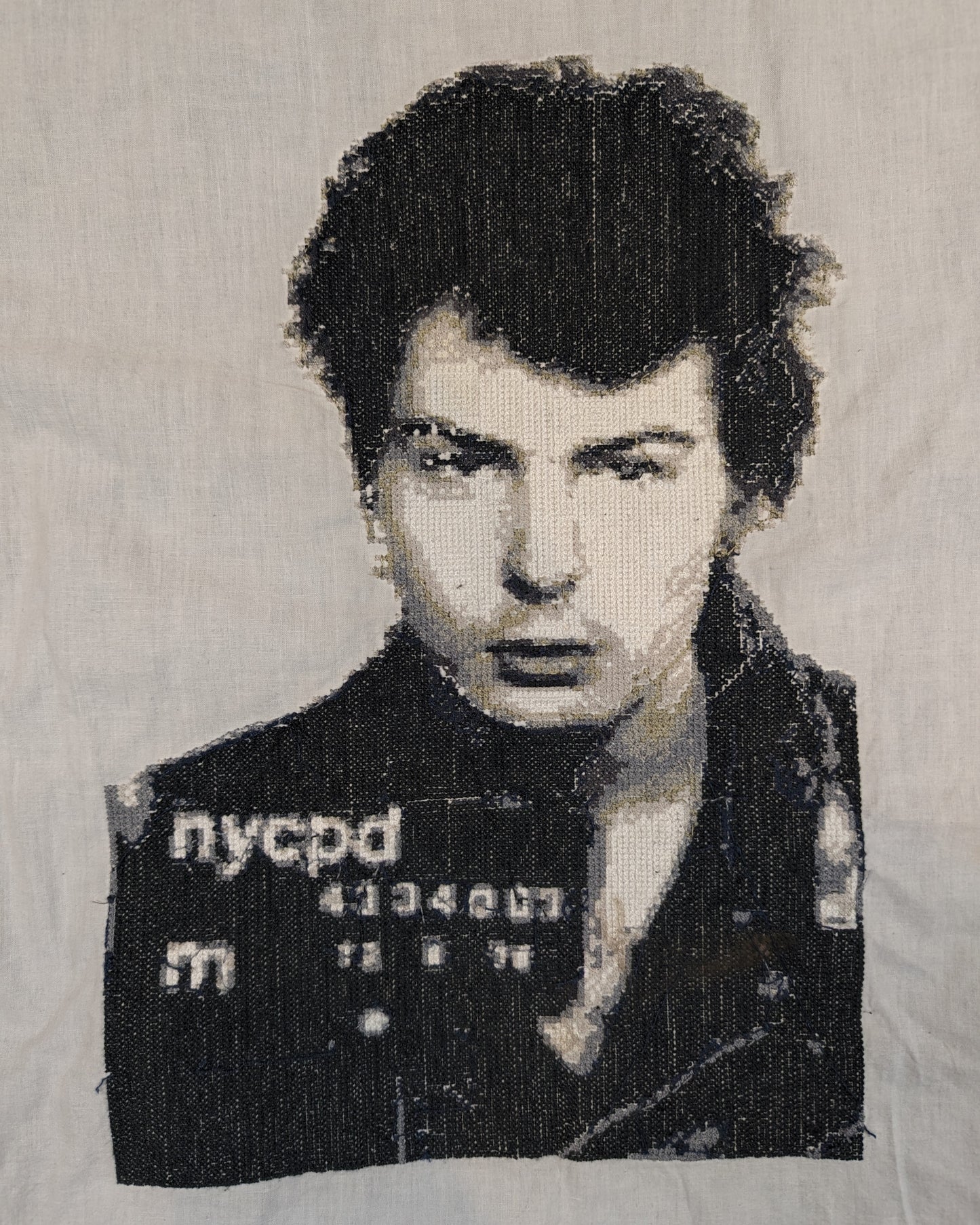 TEE SHIRT WITH HANDMADE SID CROSS STITCH